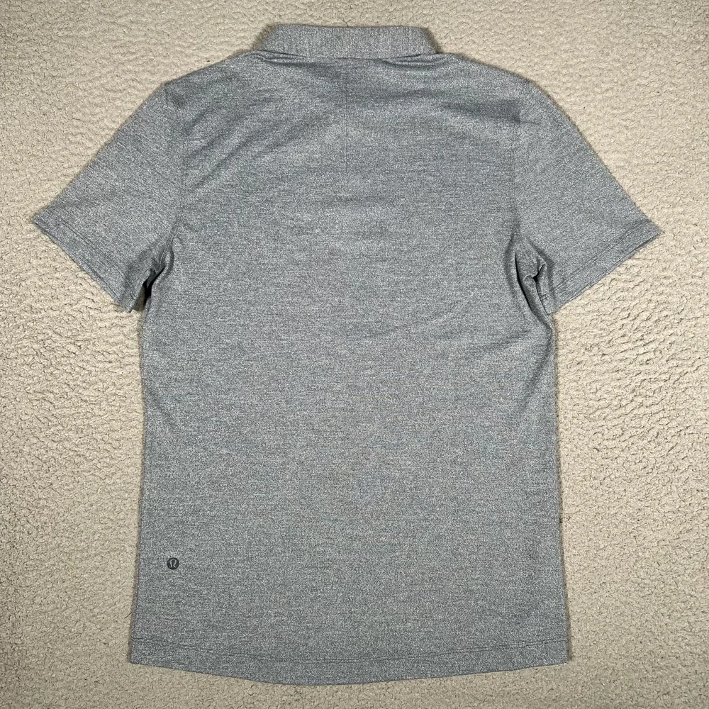 Lululemon Shirt Mens Small Blue Pique‎ Knit Golf Polo Casual Preppy Logo Stretch